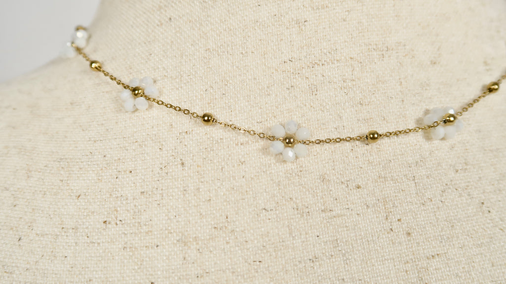 Daisy Chain Necklace