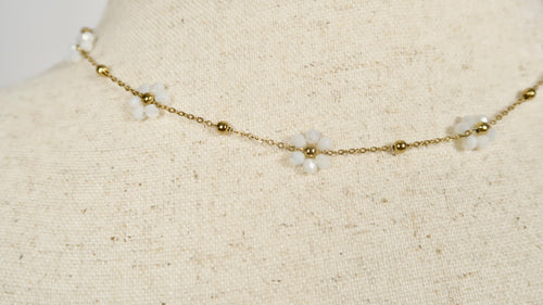 Daisy Chain Necklace