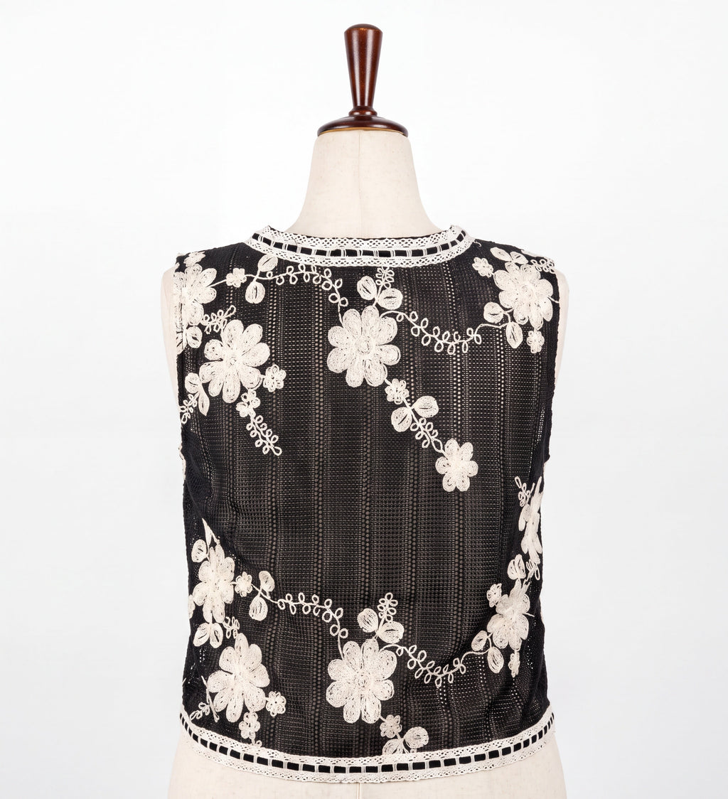 The Bloom Vest - Curve Fit