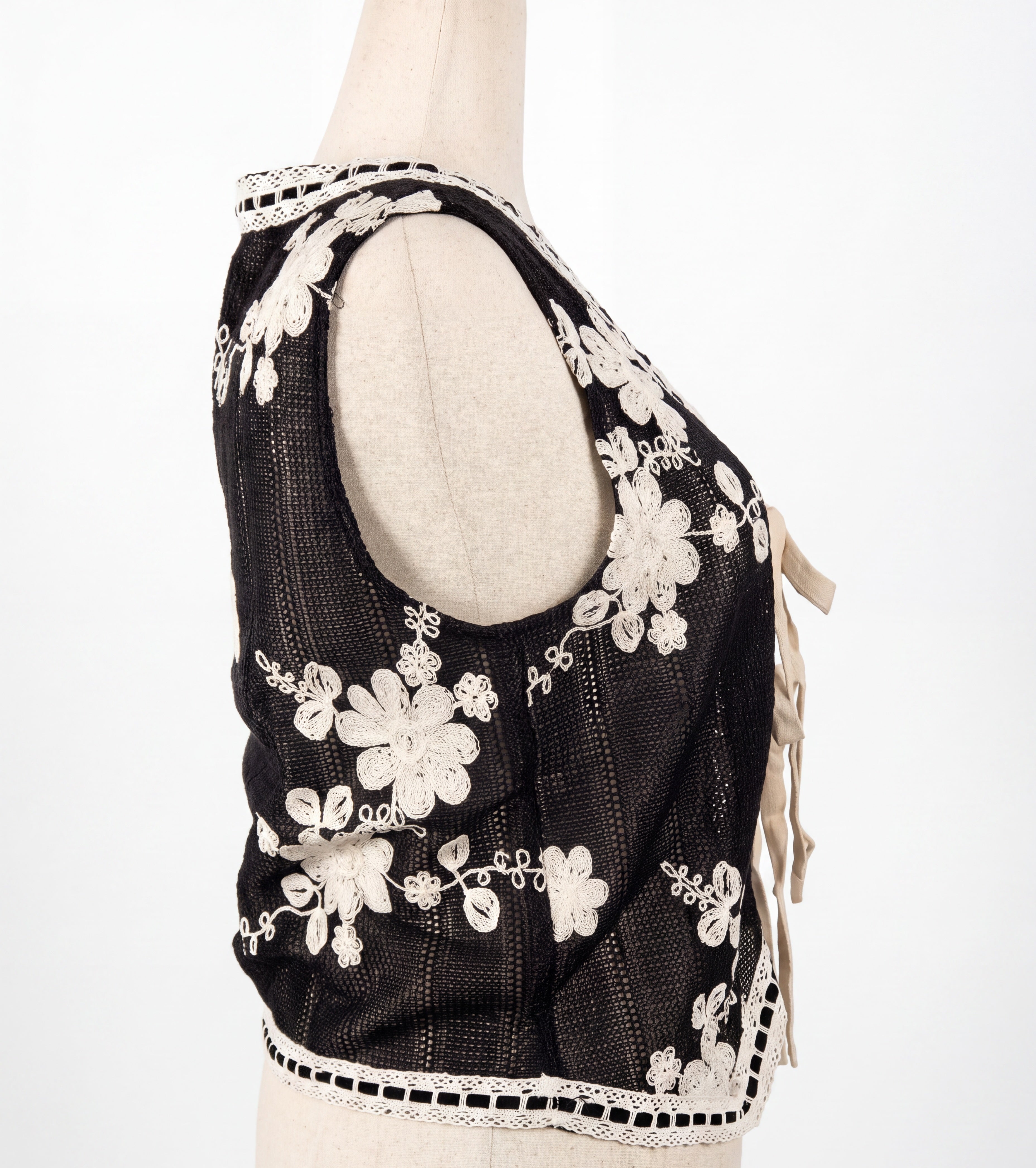 The Bloom Vest - Curve Fit
